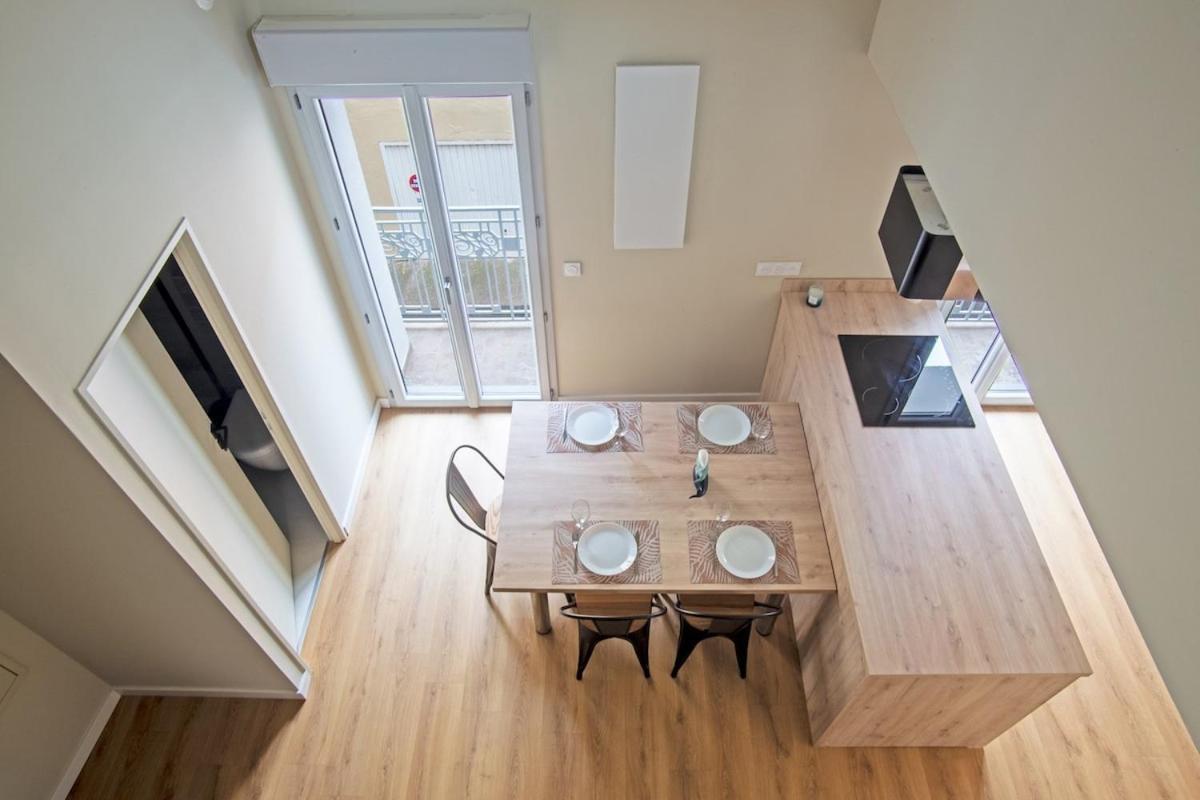'la Perriere' Joli T2 En Duplex Clim, Wifi * Sete